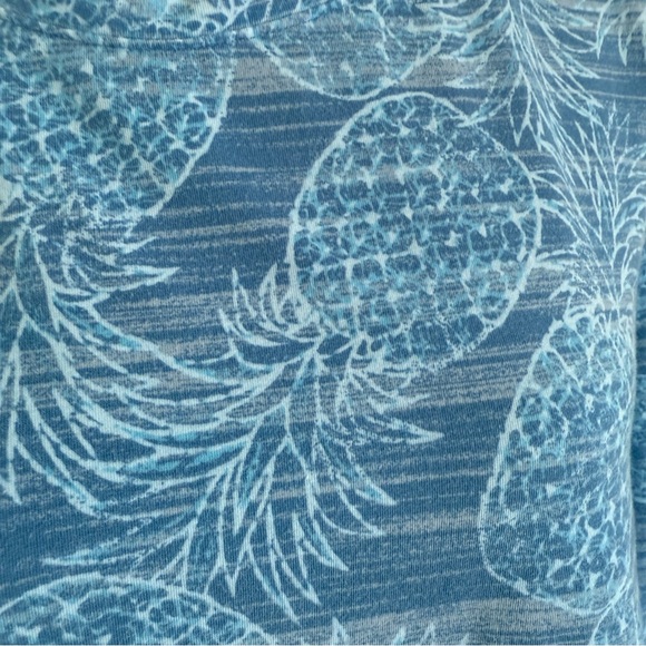 Denim & Co. printed jersey round-neck 3/4 sleeve swing top - Picture 2 of 10